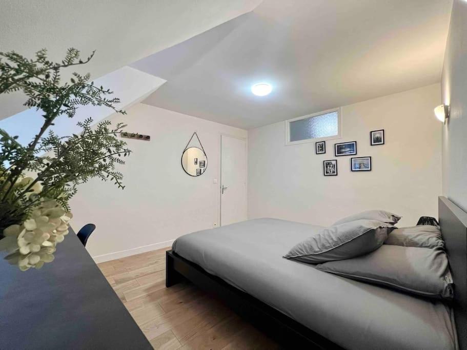 Appartement Centre-Ville / 6 Prsn / Bord Du Doubs / Au Pied De La Citadelle Besancon Luaran gambar